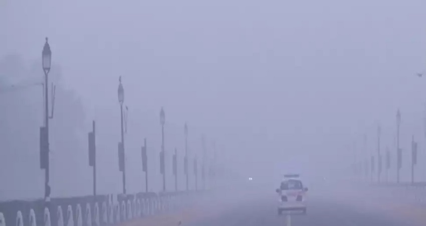 शीत लहर की चपेट में दिल्ली, पारा 3.4 डिग्री सेल्सियस तक गिरा शीत लहर की चपेट में दिल्ली, पारा 3.4 डिग्री सेल्सियस तक गिरा